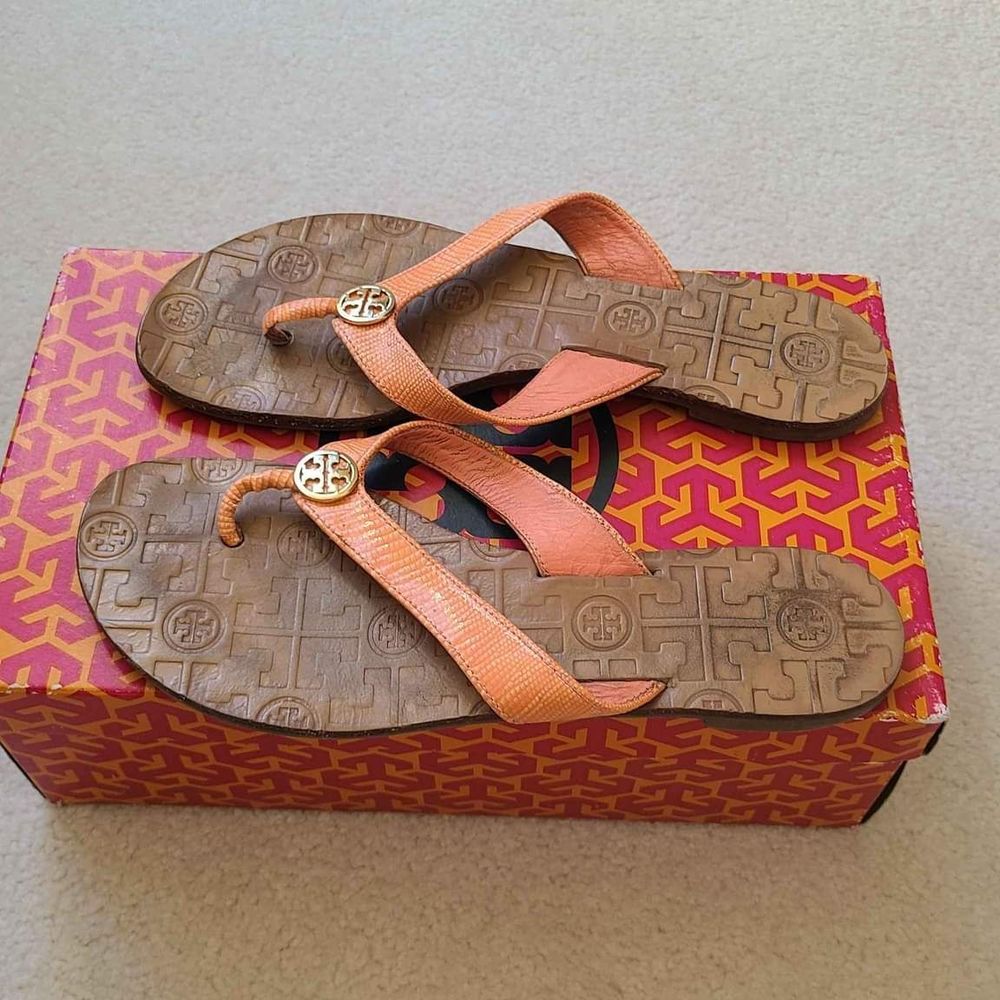 Tory Burch Designer Thora Thong Flip Flops Peach Sandals Size 8